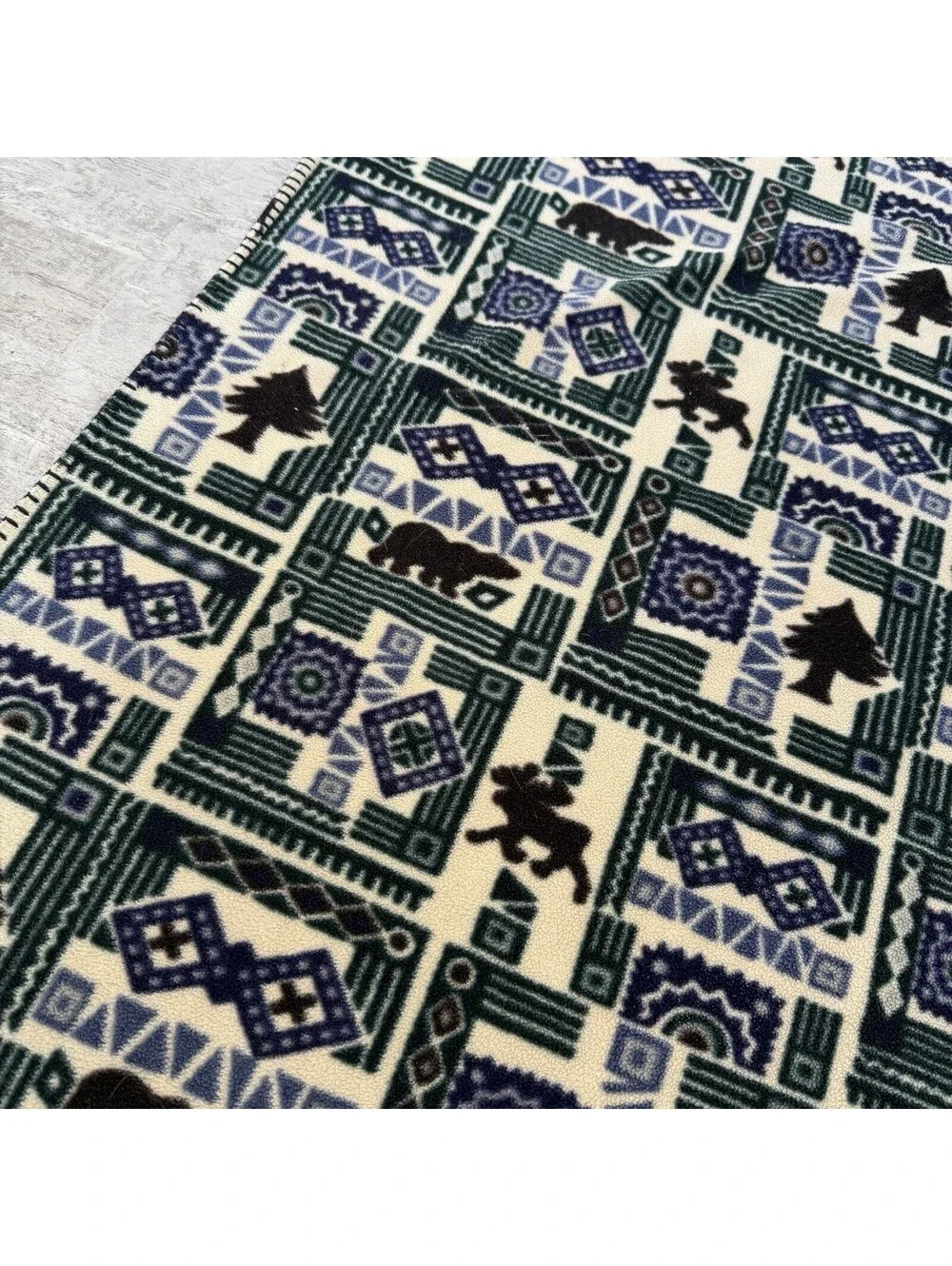 LL Bean Blanket 55x55 Aztec Wilderness Blanket Green/Blue Moose Bear VTG